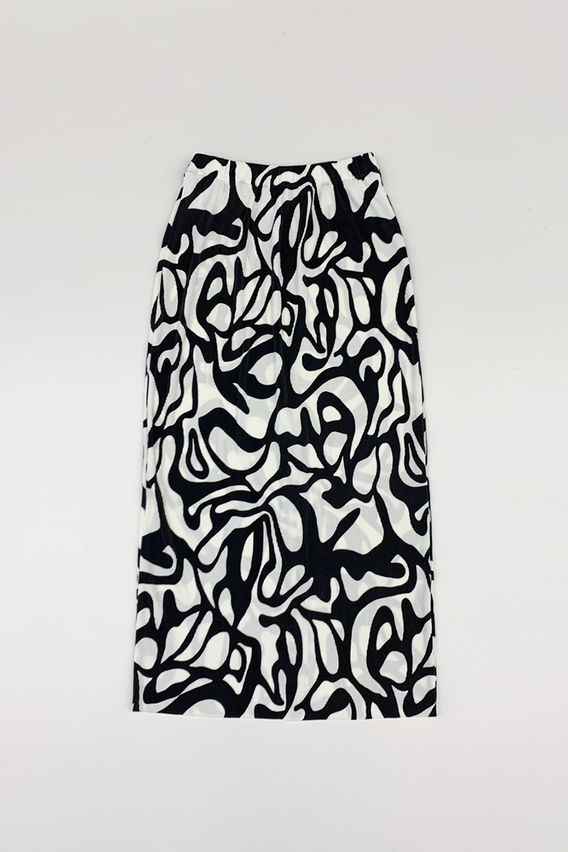 Pattern pleated long Skirt (Black)